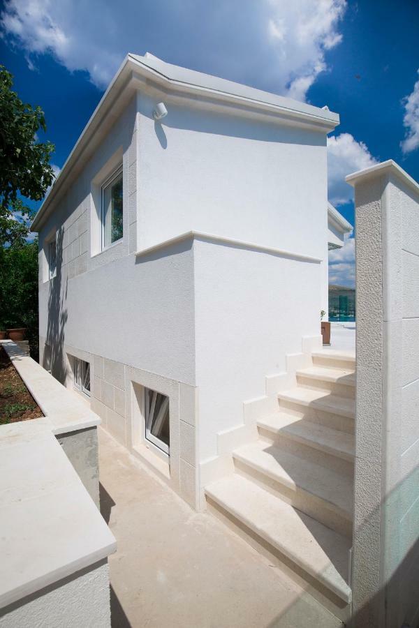 Casa Blanca White House Βίλα Donji Okrug  Εξωτερικό φωτογραφία